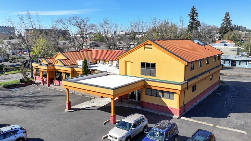 1515 Oak St, Eugene, OR à louer - Photo du bâtiment - Image 3 de 5