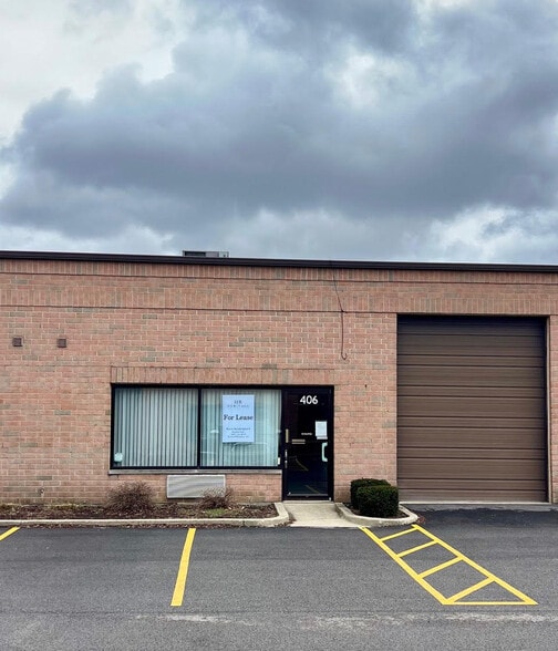 820-840 W Lake St, Roselle, IL for lease - Building Photo - Image 2 of 3