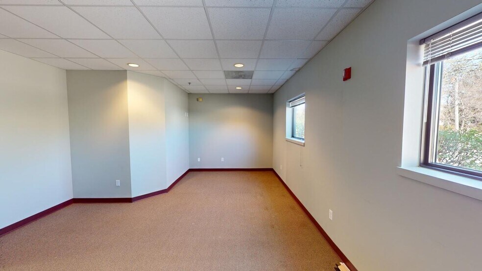 725 W Fabyan Pky, Batavia, IL à louer - Photo intérieure - Image 3 de 30