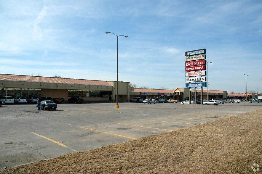 1110 E Highway 82, Gainesville, TX à louer - Photo principale - Image 1 de 3