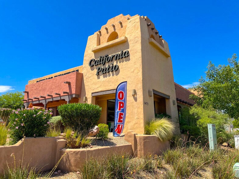 8401-8475 W Lake Mead Blvd, Las Vegas, NV à louer - Photo du bâtiment - Image 3 de 17