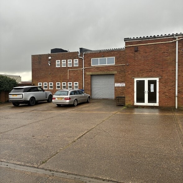 Unit 18A County Rd, Brackley for lease - Building Photo - Image 2 of 2