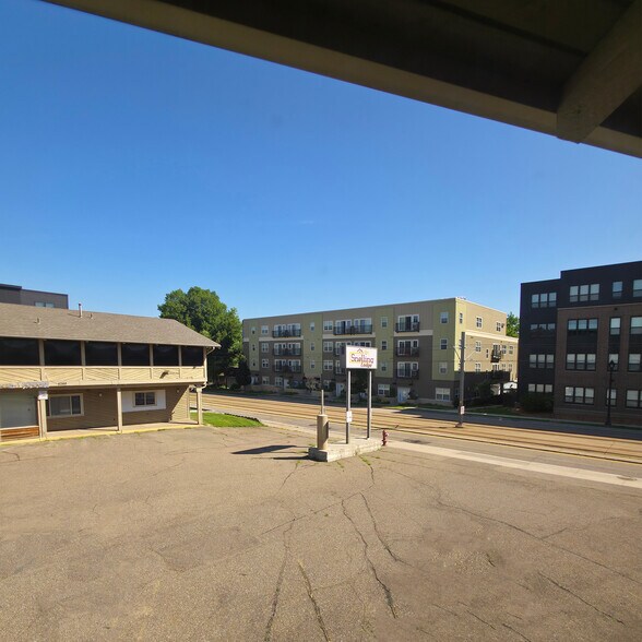 5346 Minnehaha Ave, Minneapolis, MN à vendre - Photo du bâtiment - Image 3 de 18