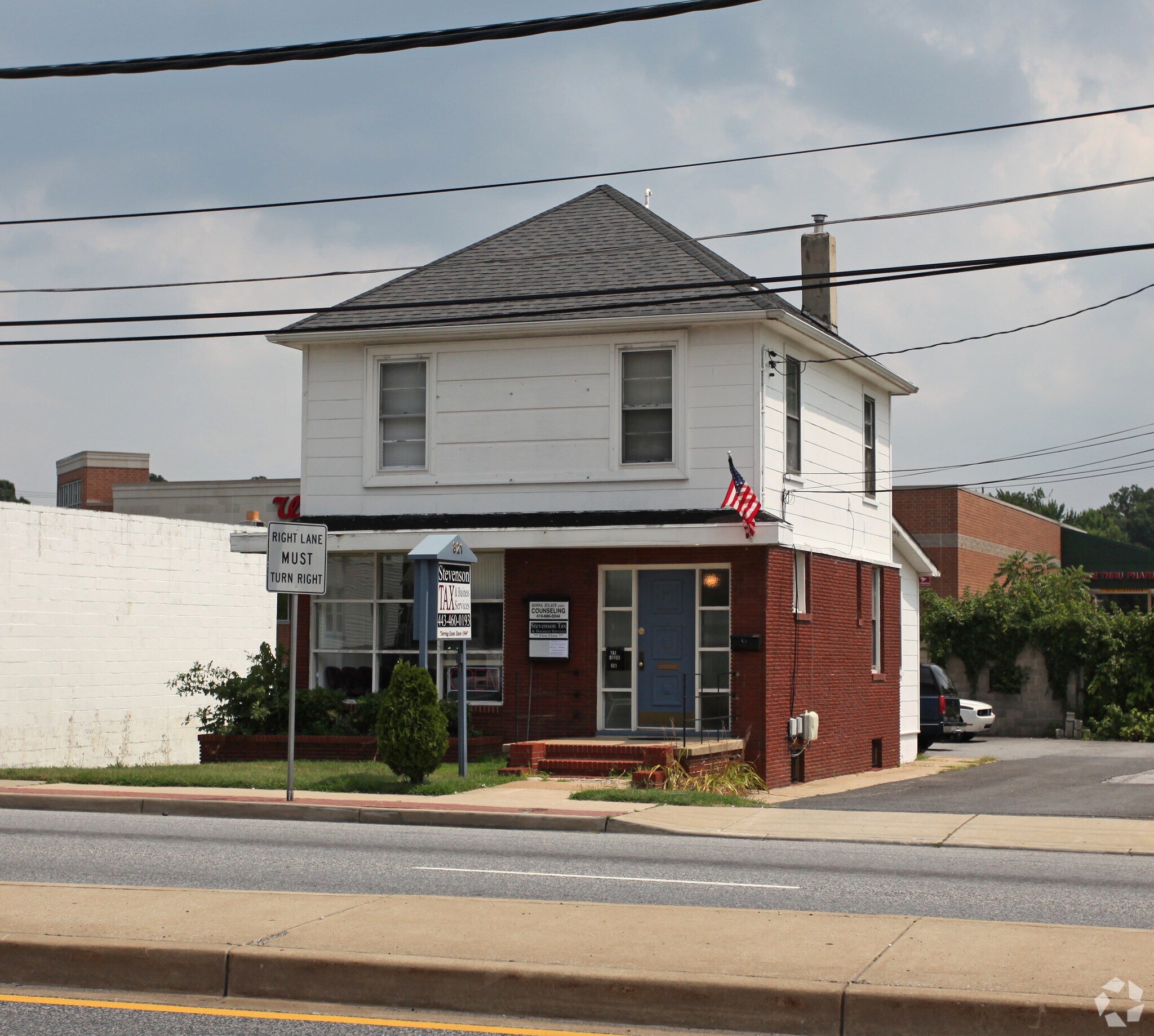 821 Eastern Blvd, Essex, MD for sale Primary Photo- Image 1 of 3