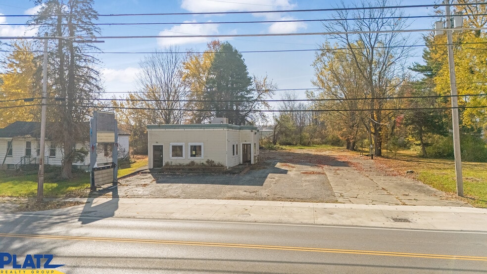 438 E Main St, Andover, OH for lease - Building Photo - Image 1 of 14
