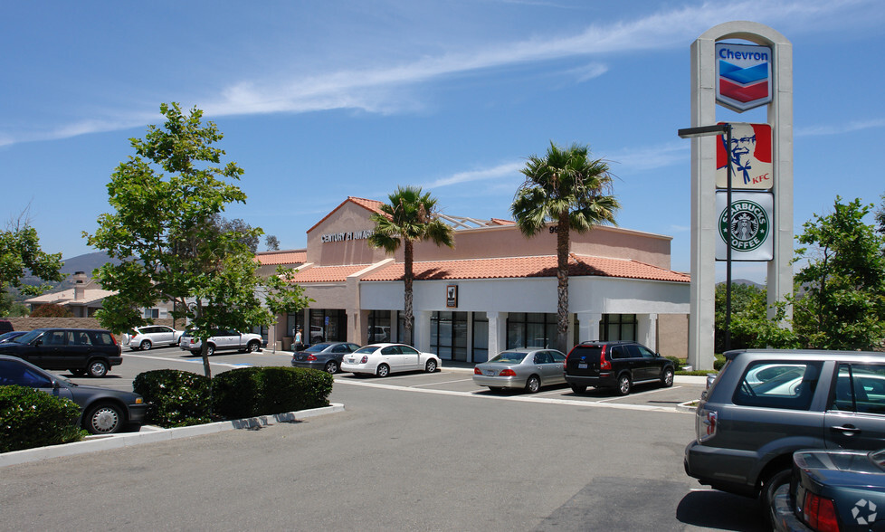 9932 Mercy Rd, San Diego, CA for lease - Building Photo - Image 1 of 9