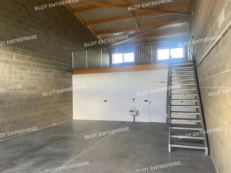 Flex dans Couëron à louer - Photo intérieure - Image 3 de 5