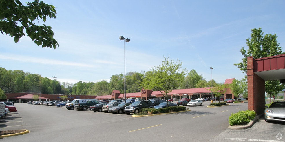 1100-1124 Fledderjohn Rd, Charleston, WV for lease - Building Photo - Image 3 of 7