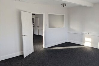 Riverside, Eynsford for lease Interior Photo- Image 2 of 5