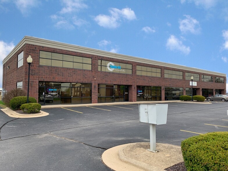 1515-1527 E Lark St, Springfield, MO for sale - Building Photo - Image 2 of 12