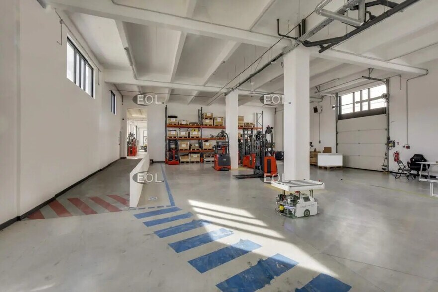 Flex in Ivry-sur-Seine for lease - Building Photo - Image 3 of 24