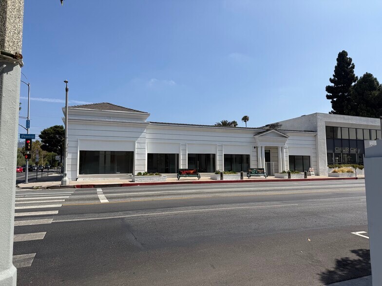 8069 Beverly Blvd, Los Angeles, CA à louer - Photo du bâtiment - Image 2 de 14