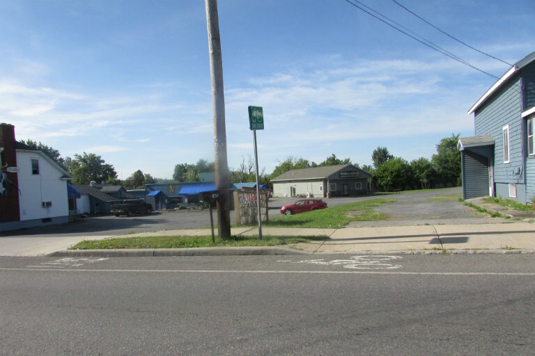 1171 Coffeen St, Watertown, NY à vendre - Photo du bâtiment - Image 2 de 5