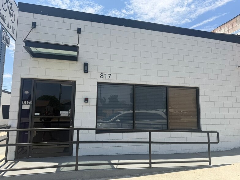 817 S 1st Ave, Arcadia, CA for lease - Building Photo - Image 2 of 9