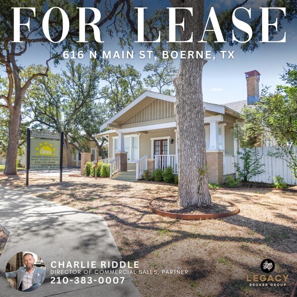 616 N Main St, Boerne, TX à louer - Photo du bâtiment - Image 3 de 8