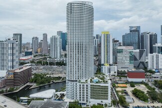 Plus de détails pour 275 SW 6th St, Miami, FL - Commerce de détail à louer