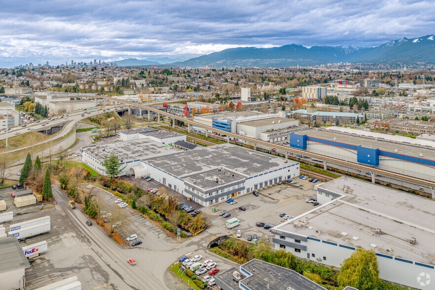 2550 Boundary Rd, Burnaby, BC for lease - Aerial - Image 3 of 18