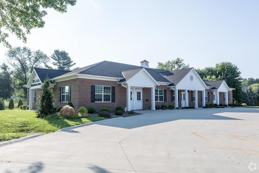 36591 Center Ridge Rd, North Ridgeville, OH à vendre - Photo principale - Image 1 de 1