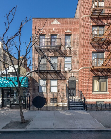 2852 35th St, Astoria, NY for sale - Building Photo - Image 1 of 3