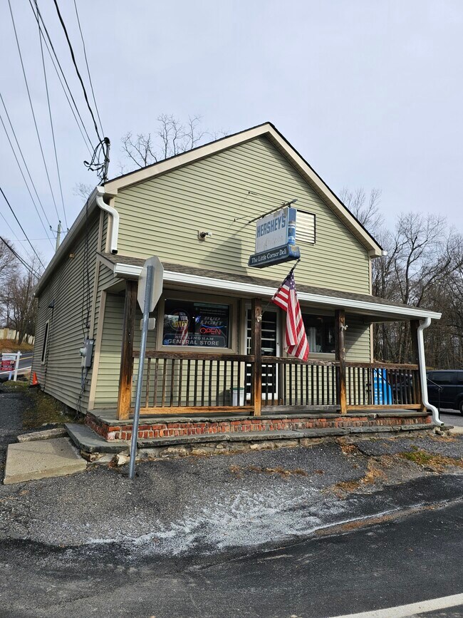 More details for 3 Hamilton Rd, Pine Bush, NY - Retail for Sale