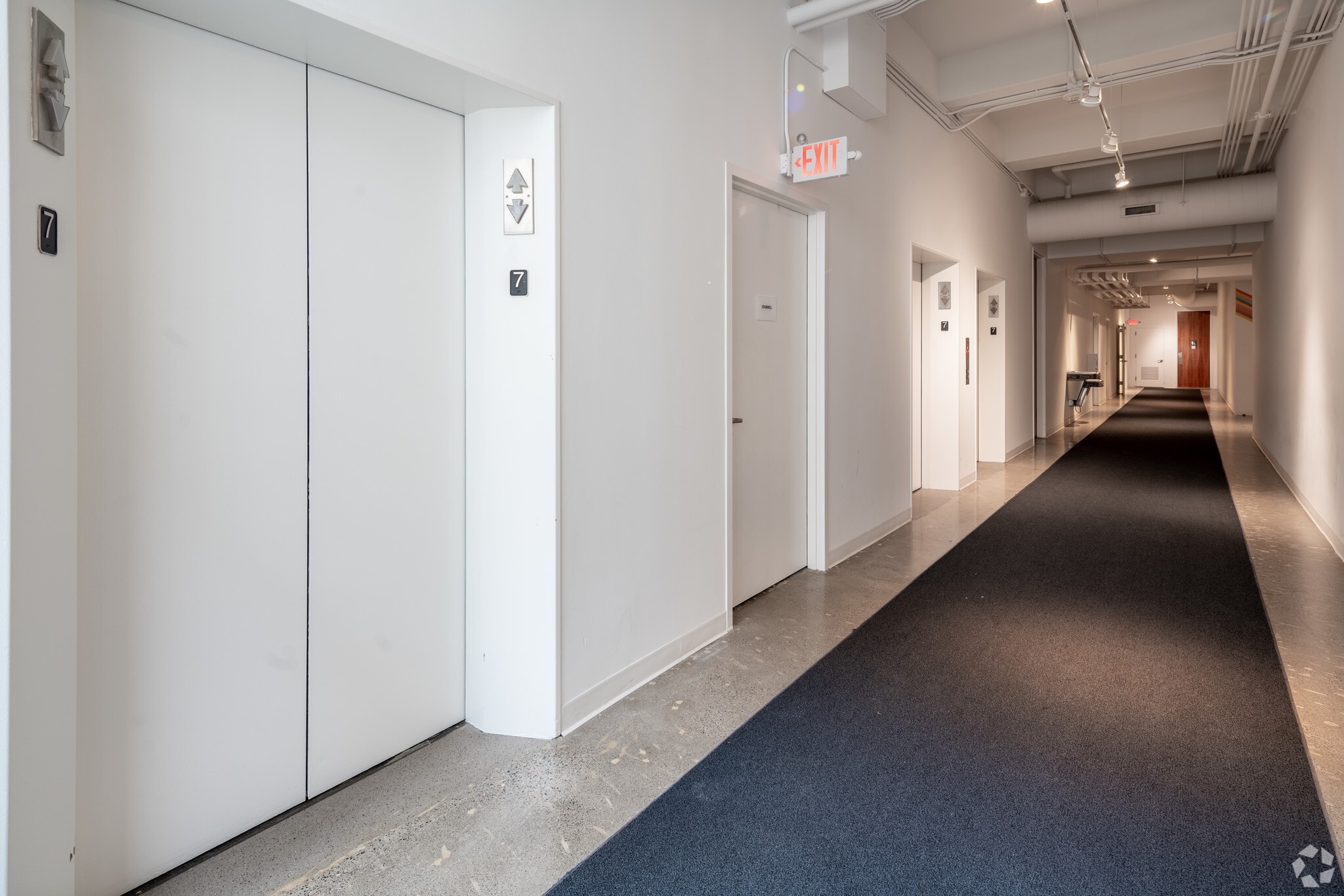 510 Marquette Ave, Minneapolis, MN for lease Interior Photo- Image 1 of 2