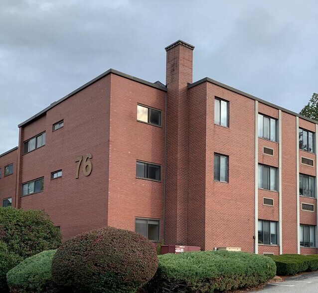 76 Summer St, Fitchburg, MA à louer - Photo du bâtiment - Image 1 de 58