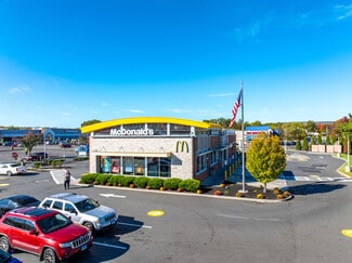 Plus de détails pour 273 Cottage Grove Rd, Bloomfield, CT - Commerce de détail à vendre