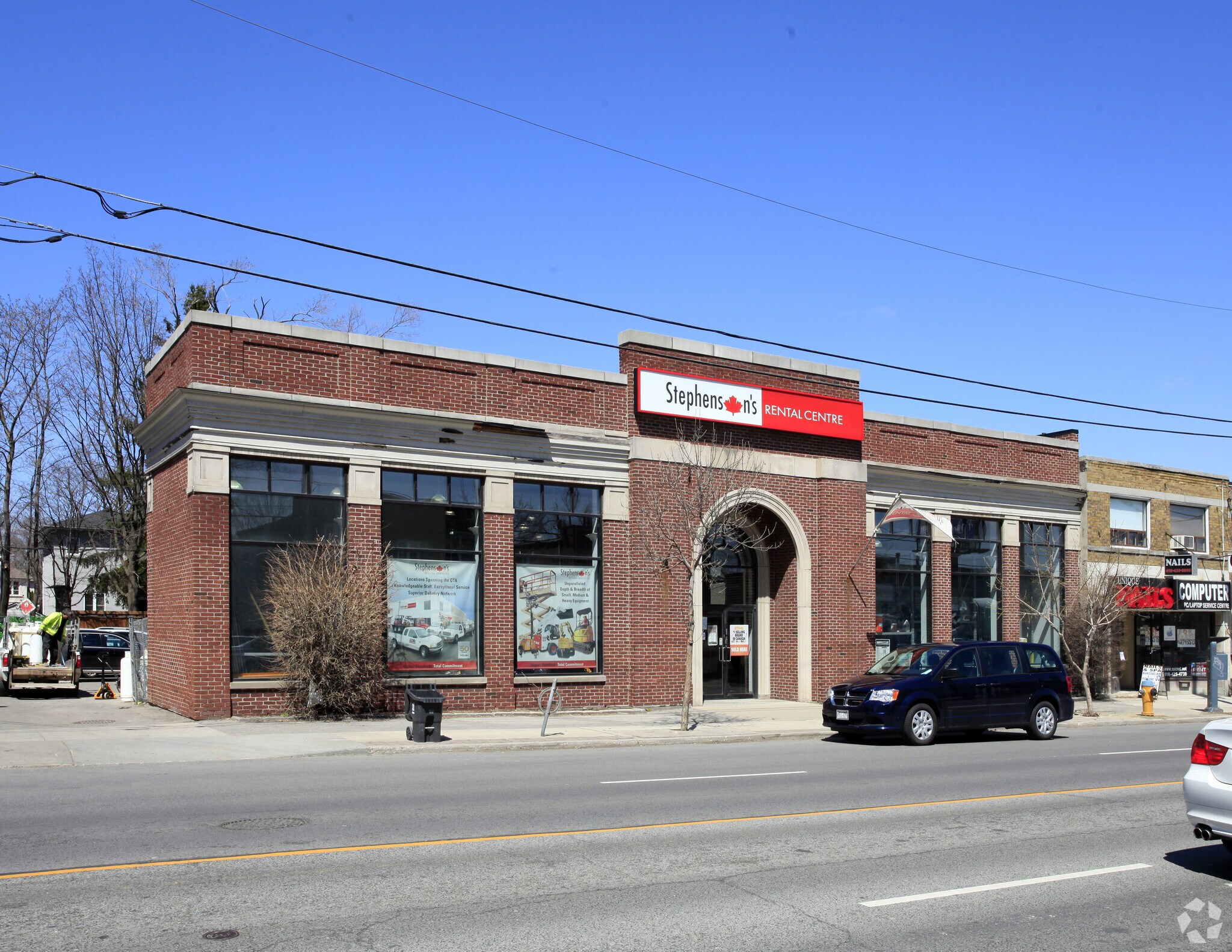 832 Eglinton Ave E, Toronto, ON à louer Photo principale- Image 1 de 6