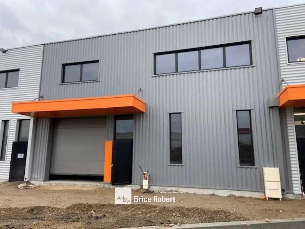 Flex in Corbas for sale Building Photo- Image 1 of 10