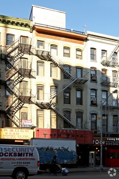 96 Bowery, New York, NY à vendre - Photo du bâtiment - Image 2 de 24