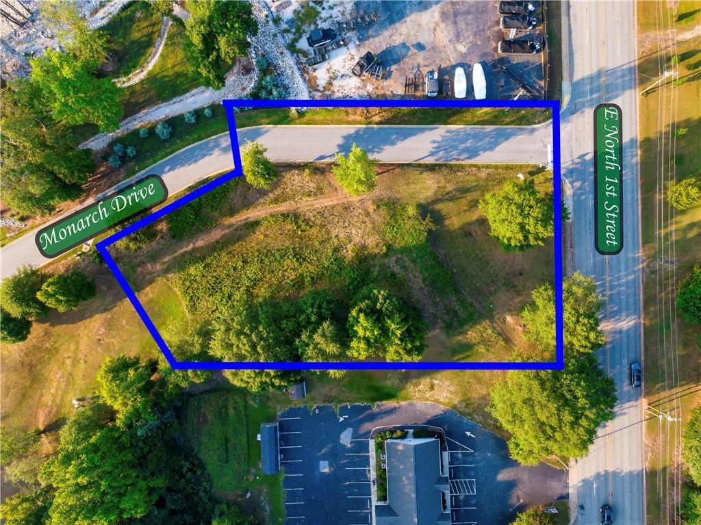 911 E North 1st St, Seneca, SC for sale Primary Photo- Image 1 of 9