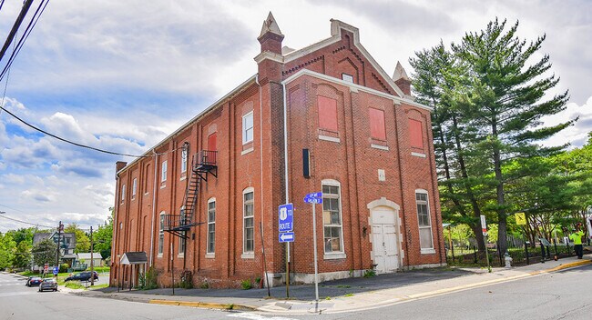 Plus de détails pour 4207 Gallatin St, Hyattsville, MD - Bureau à louer
