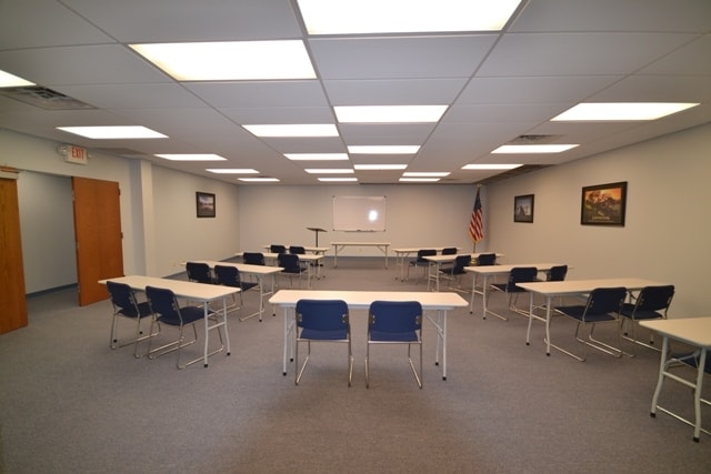 1124 Hartman Ln, Shiloh, IL à louer - Photo intérieure - Image 2 de 5