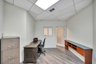 14553 Delano St, Van Nuys, CA for lease Interior Photo- Image 2 of 6