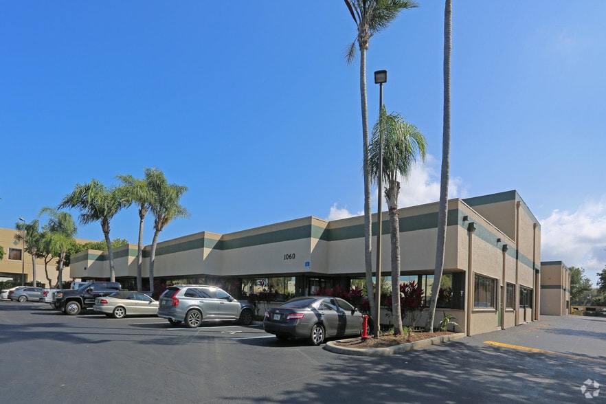 1060 Holland Dr, Boca Raton, FL for lease - Building Photo - Image 3 of 7