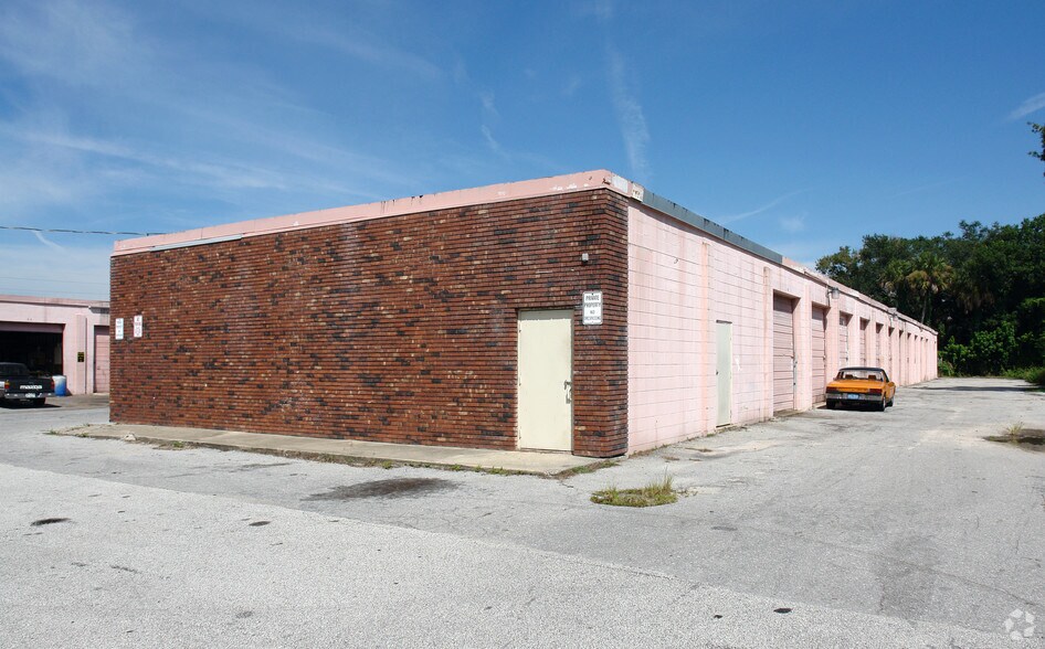 1520 Peachtree St, Cocoa, FL à vendre - Photo du bâtiment - Image 2 de 43