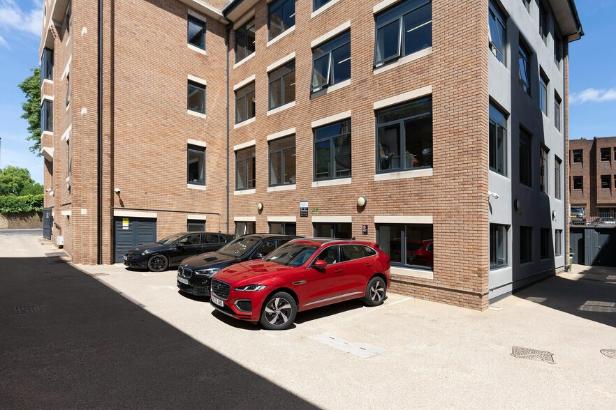 Little Green, Richmond for lease - Building Photo - Image 2 of 11