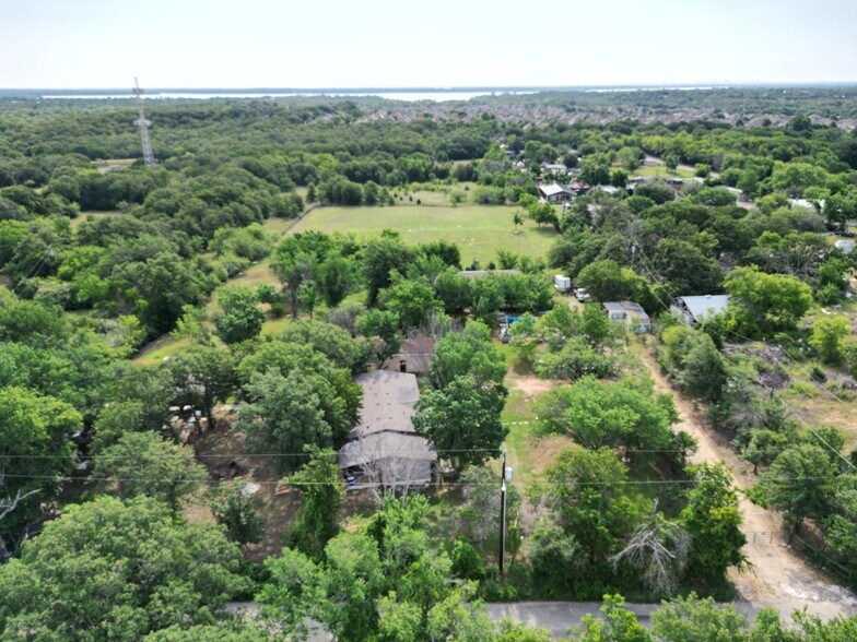 3940 Swisher Rd, Denton, TX à vendre - Photo du bâtiment - Image 3 de 19