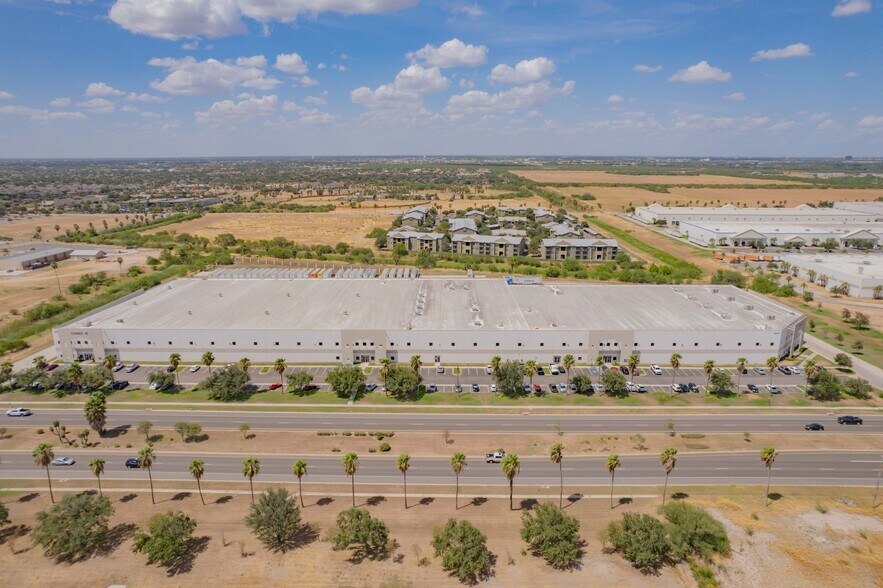4101 W Military Hwy, McAllen, TX à louer - Photo du bâtiment - Image 3 de 5