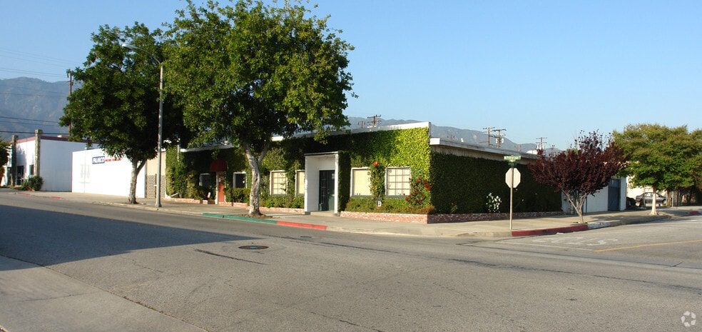 924-926 S Primrose Ave, Monrovia, CA for lease - Building Photo - Image 3 of 21