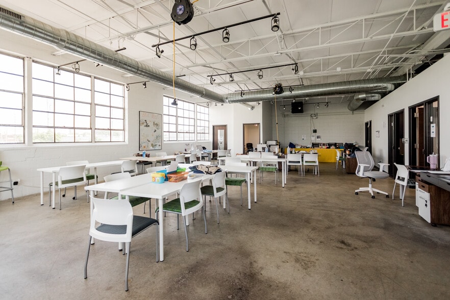 1401-1413 Vermont St, Detroit, MI for lease - Building Photo - Image 3 of 11