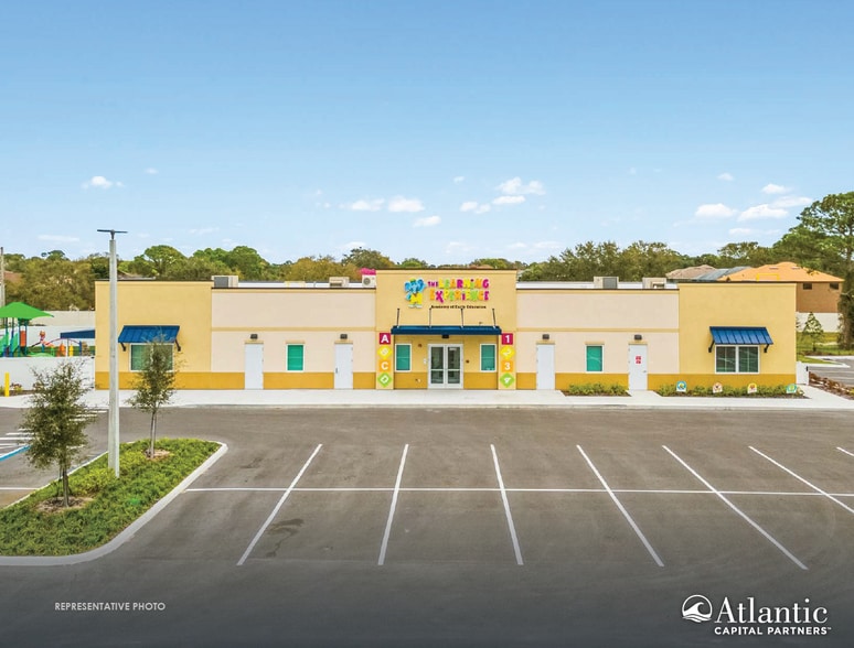 16272 Golden Eagle blvd, Clermont, FL for sale - Primary Photo - Image 2 of 5