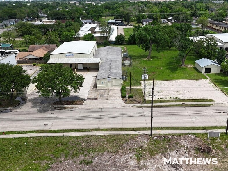 905 Shaver St, Pasadena, TX for lease - Building Photo - Image 2 of 4