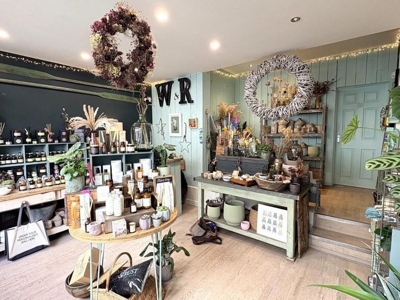 28 Duke St, Henley On Thames for lease - Building Photo - Image 2 of 2