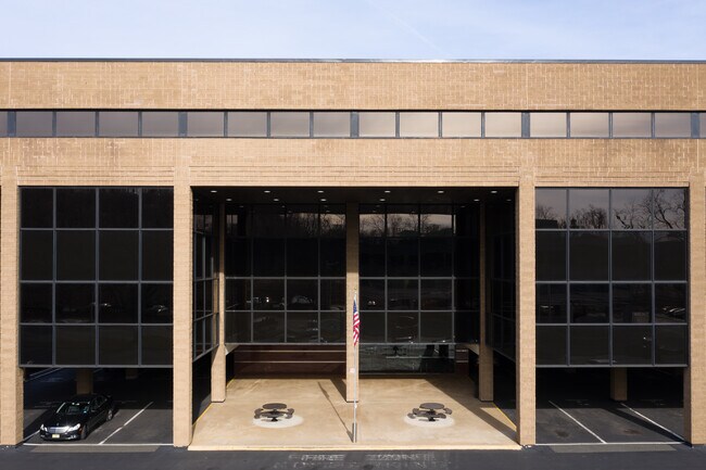 Plus de détails pour 830 Morris Tpke, Short Hills, NJ - Coworking à louer