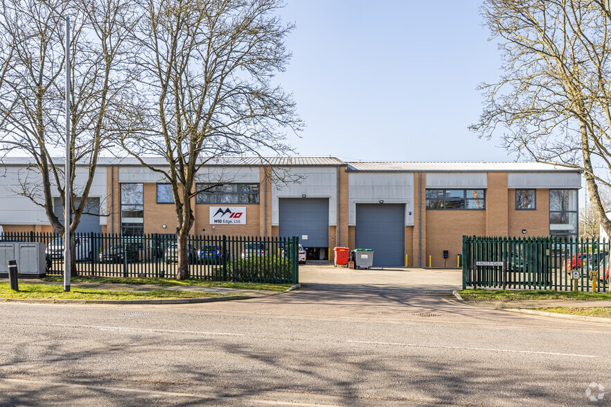 Argyle Gate, Stevenage for lease - Building Photo - Image 3 of 9