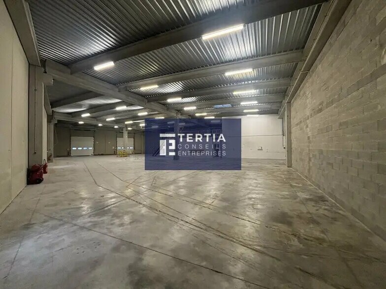 Industrial in Saint-Jean-de-Védas for lease - Interior Photo - Image 1 of 7