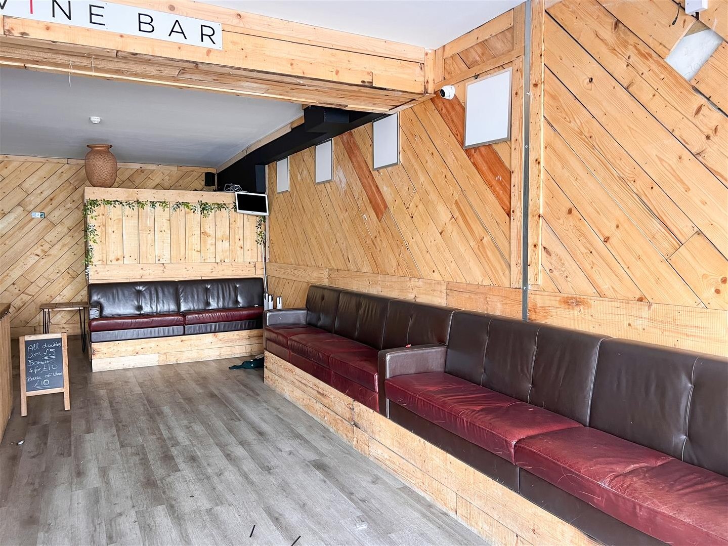 20 Robertson St, Hastings à louer Photo intérieure- Image 1 de 2