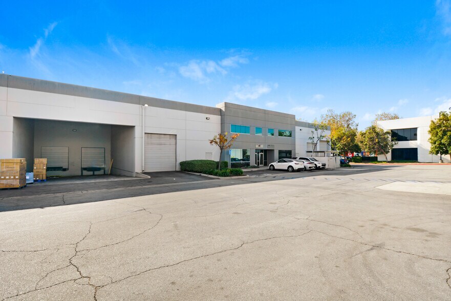 1550 Milliken Ave, Ontario, CA à vendre - Photo du bâtiment - Image 3 de 33