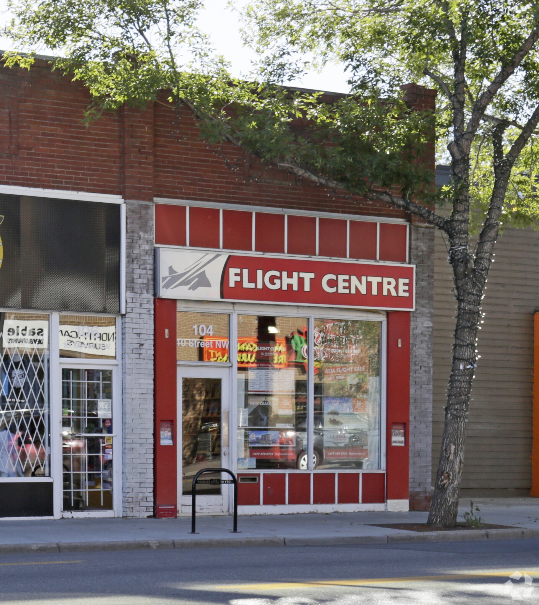 104 10th St NW, Calgary, AB à vendre Photo principale- Image 1 de 1